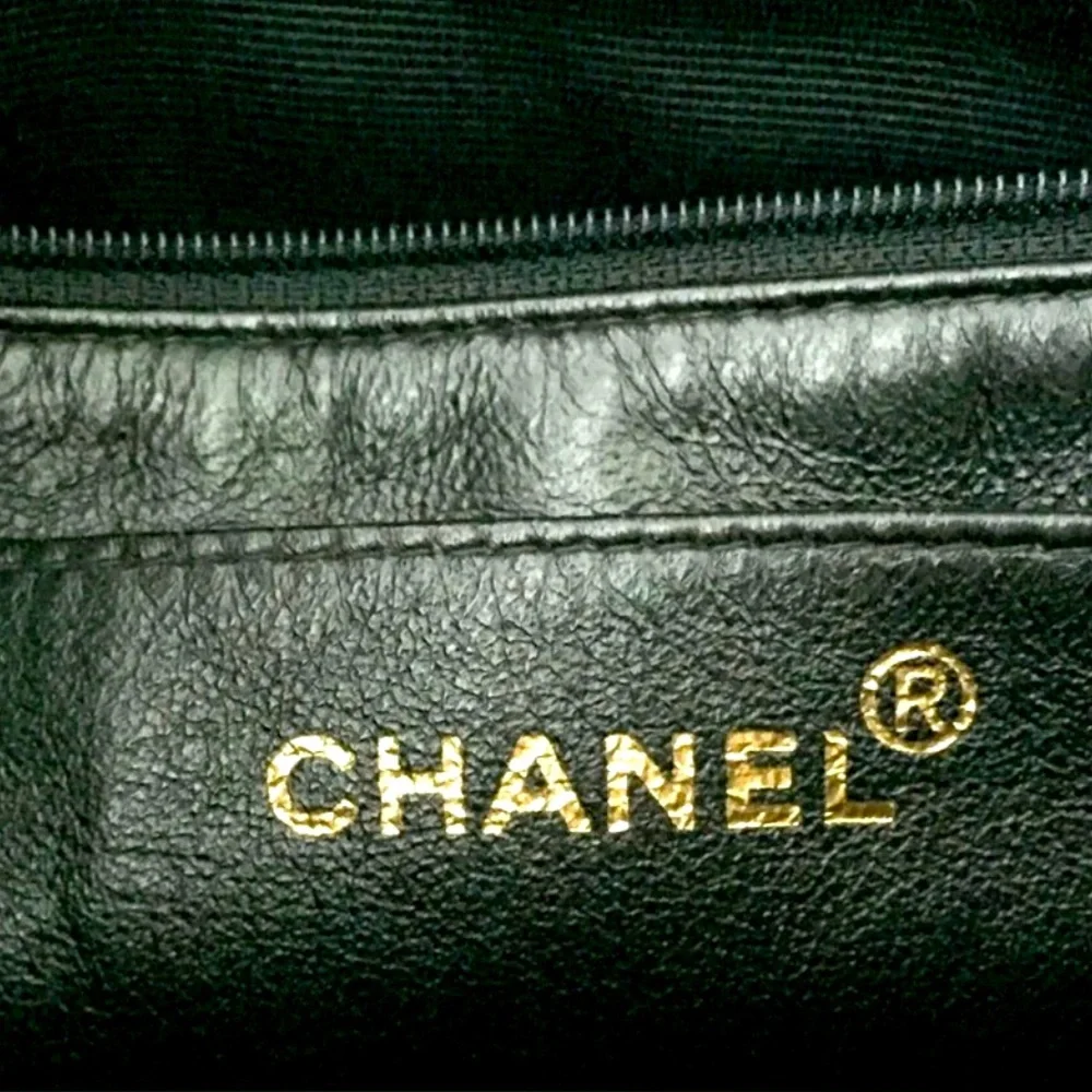 Chanel Black lambskin leather large Quilted Shoulder Bag with 24k Gold ptd Chain - Picture 10 of 16